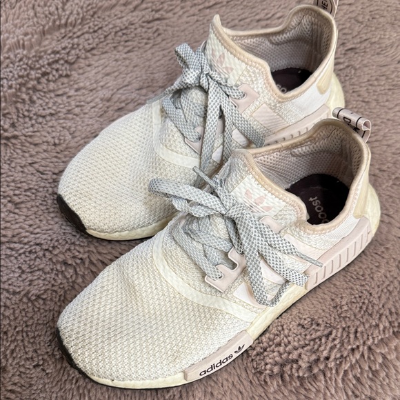 adidas Shoes - adidas womens Neutral Cream Knit Sneakers with Light Gray Laces size 7